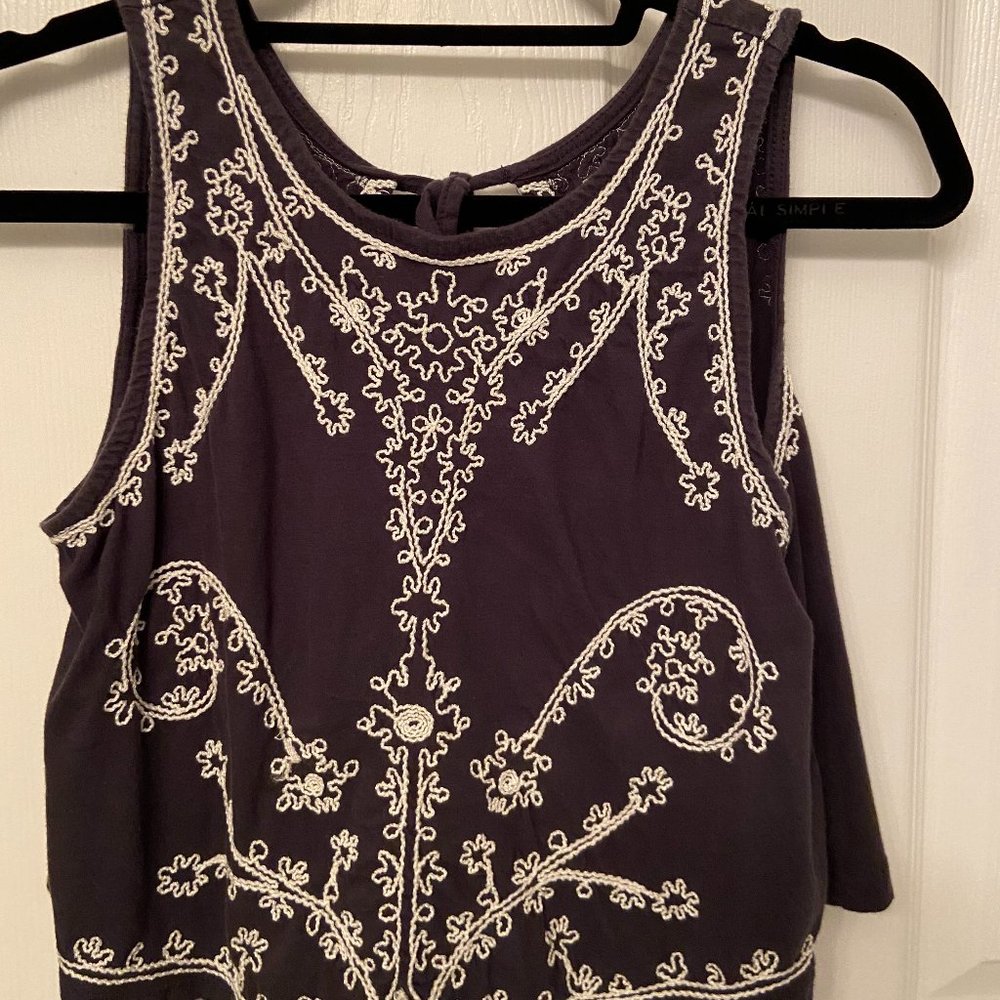 Bandana patterned shirt with open back